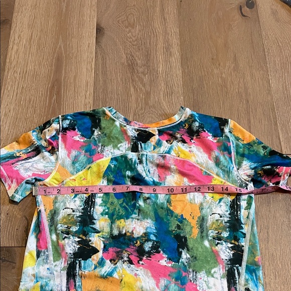 Lululemon short sleeve active shirt size 4 rainbow splatter - Picture 5 of 5